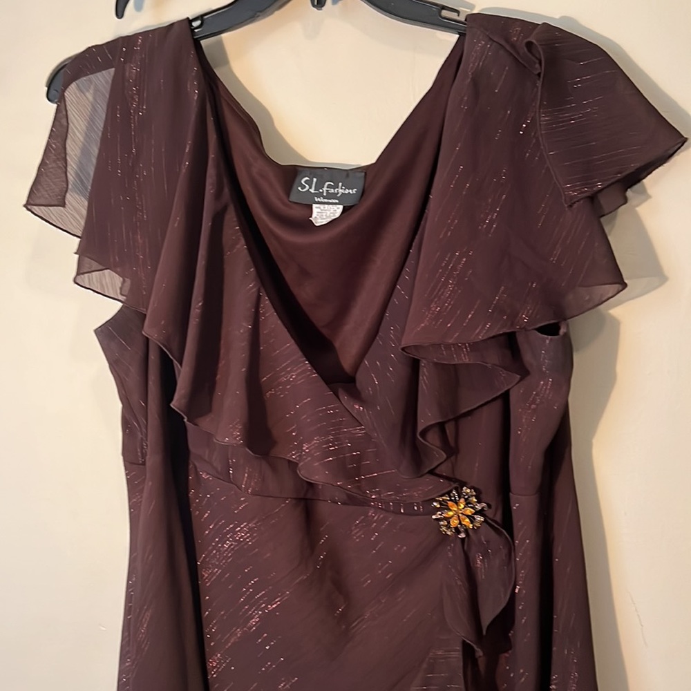Women’s dress size 22w